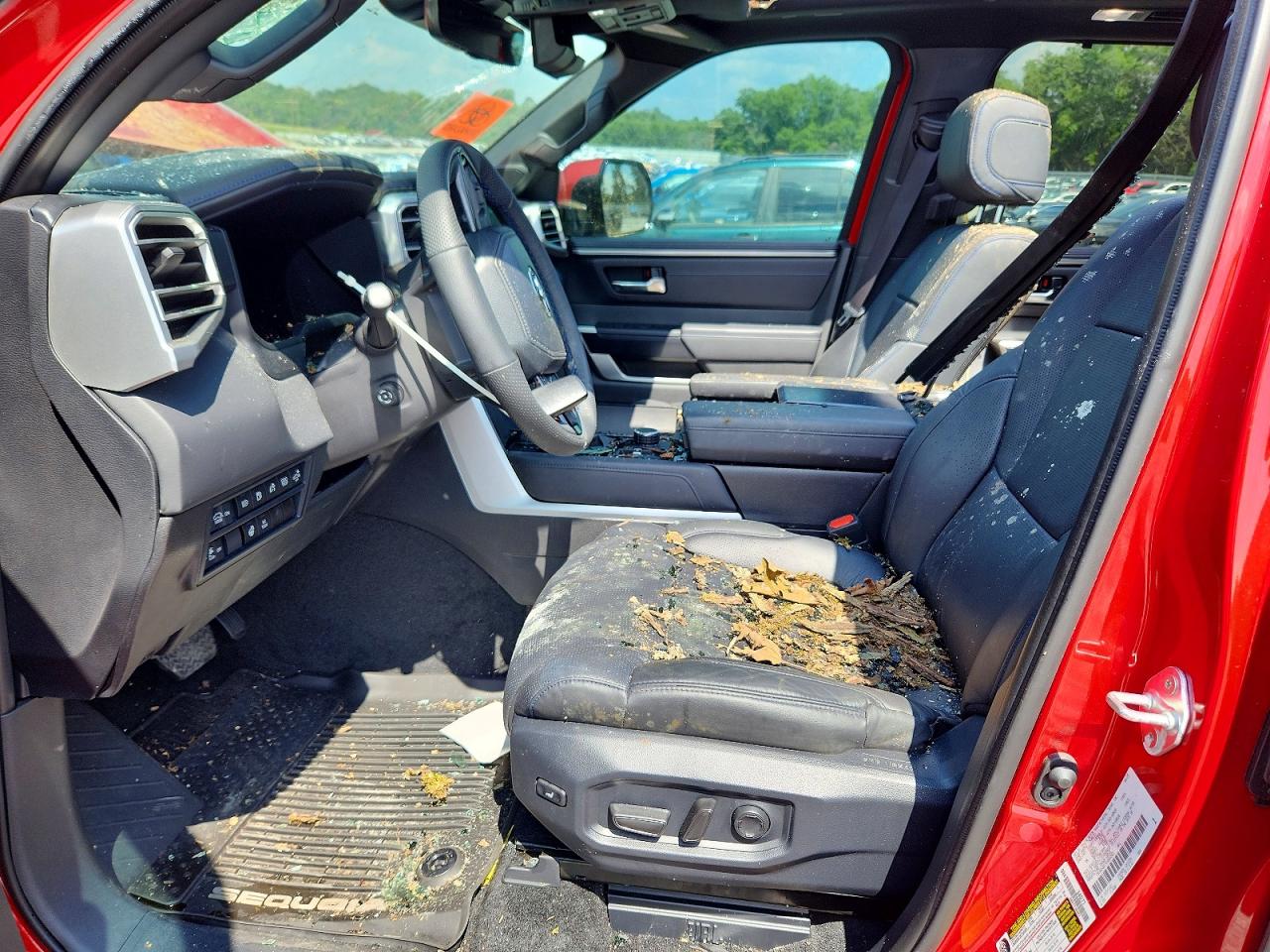 2025 Toyota Sequoia VIN 7SVAAABA7SX064503 COPART salvage auction — Rollover, GA - CERT OF TITLE-SALVAGE, sold $31,750 on 2026-08-06 (photo 7)