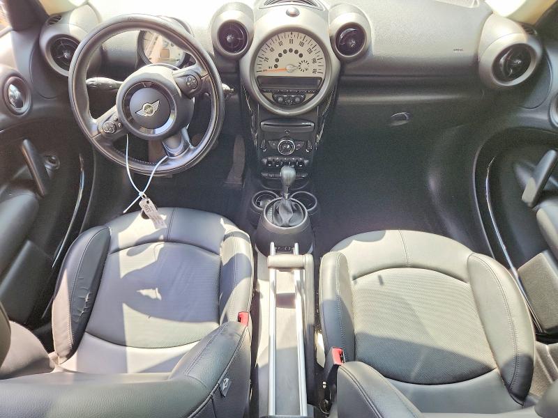 2011 Mini Cooper VIN WMWZB3C53BWH94714 COPART salvage auction — MINOR DENT/SCRATCHES, Md - Certificate Of Title, sold $275 on 2026-07-31 (photo 8)