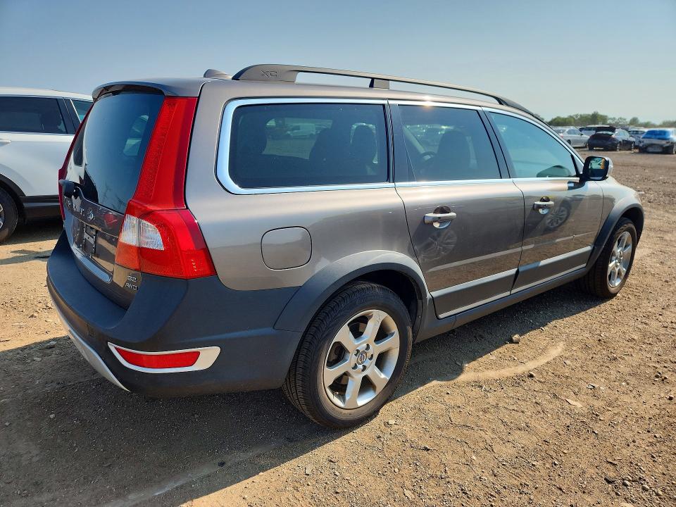 2010 Volvo Xc70 VIN YV4982BZ0A1083428 COPART salvage auction — NORMAL WEAR, IL - CERTIFICATE OF TITLE, sold $1,250 on 2026-08-11 (photo 3)