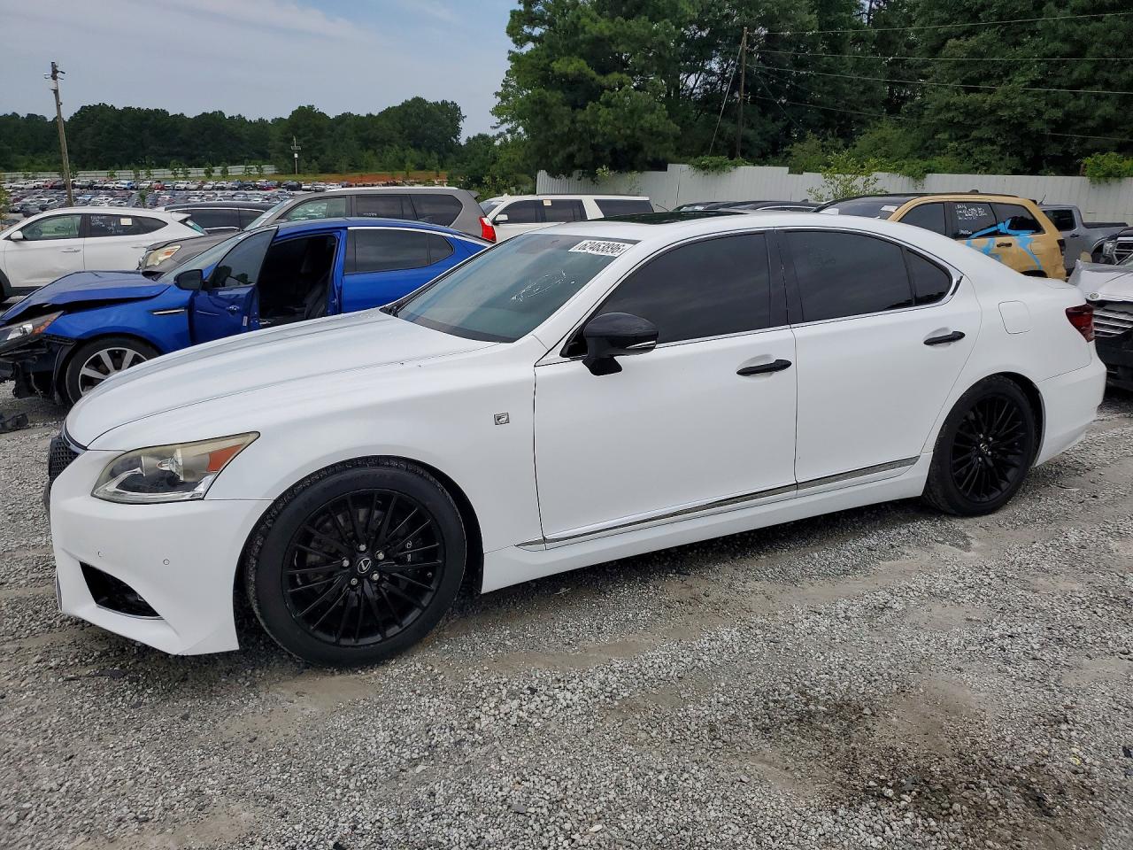 2015 Lexus LS 460 VIN JTHBL5EF7F5135884 — COPART salvage auction photo