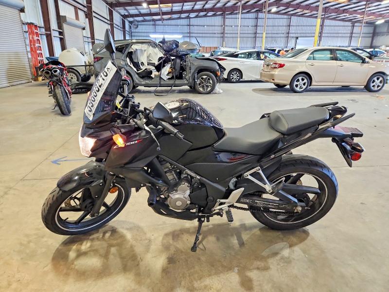 2016 Honda Cb VIN MLHNC5212G5200579 COPART salvage auction — MINOR DENT/SCRATCHES, Fl - Certificate Of Title, sold $575 on 2026-07-23 (photo 3)