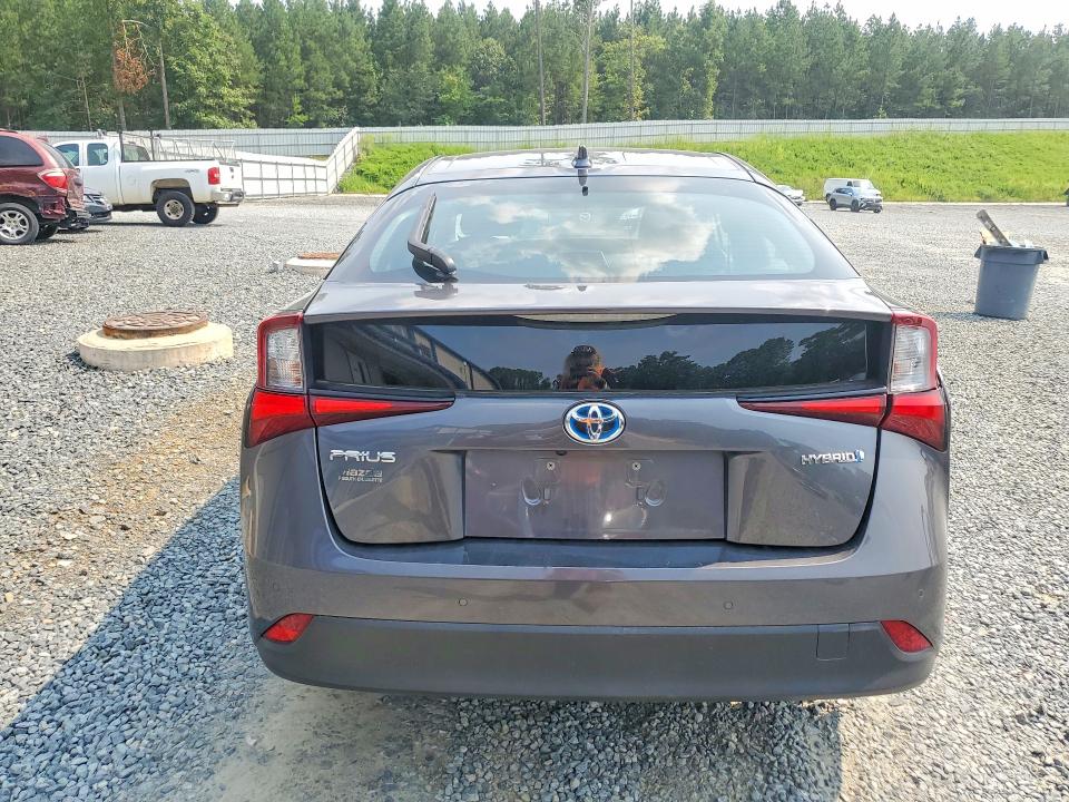 2022 Toyota Prius VIN JTDKAMFU5N3185515 COPART salvage auction — SIDE, Salvage Title, sold $7,600 on 2026-08-20 (photo 6)