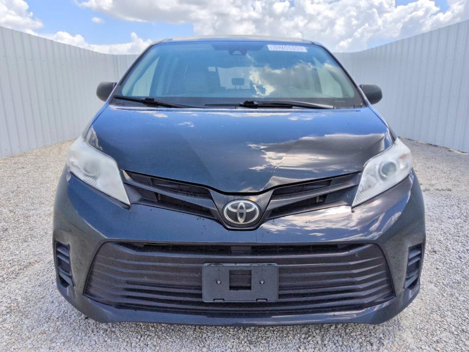 2020 Toyota Sienna VIN 5TDZZ3DC5LS086426 COPART salvage auction — MINOR DENT/SCRATCHES, Fl - Certificate Of Title, sold $4,700 on 2026-07-23 (photo 5)