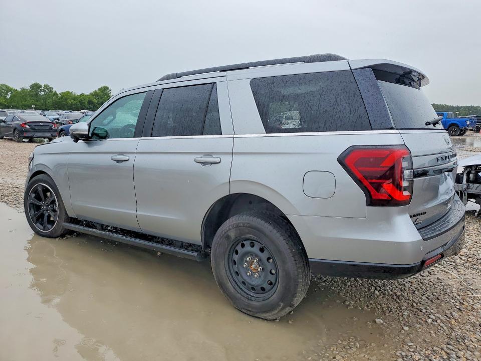 2023 Ford Expedition VIN 1FMJU1K84PEA13988 COPART salvage auction — FRONT END, TX - SALVAGE VEHICLE TITLE, sold $8,500 on 2026-07-28 (photo 2)
