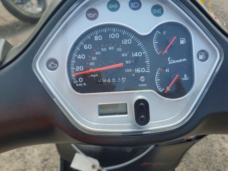 2013 Vespa Gts VIN ZAPM459L8D5703451 COPART salvage auction — FRONT END, Qc - Gravement Accidente, sold $900 on 2026-08-04 (photo 7)
