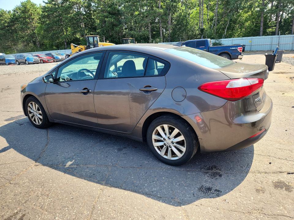 2014 Kia Forte VIN KNAFX4A6XE5101960 COPART salvage auction — MECHANICAL, Mn - Certificate Of Title, sold $225 on 2026-07-28 (photo 2)