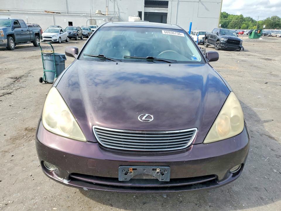 2005 Lexus Es 330 VIN JTHBA30G155105403 COPART salvage auction — MINOR DENT/SCRATCHES, VA - CERTIFICATE OF TITLE, sold $375 on 2026-07-22 (photo 5)