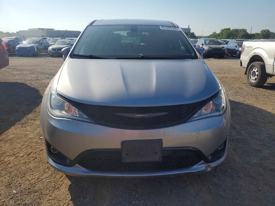 2018 Chrysler Pacifica VIN 2C4RC1FG5JR272883 COPART salvage auction — MECHANICAL, Ia - Certificate Of Title, sold $550 on 2026-07-24 (photo 5)
