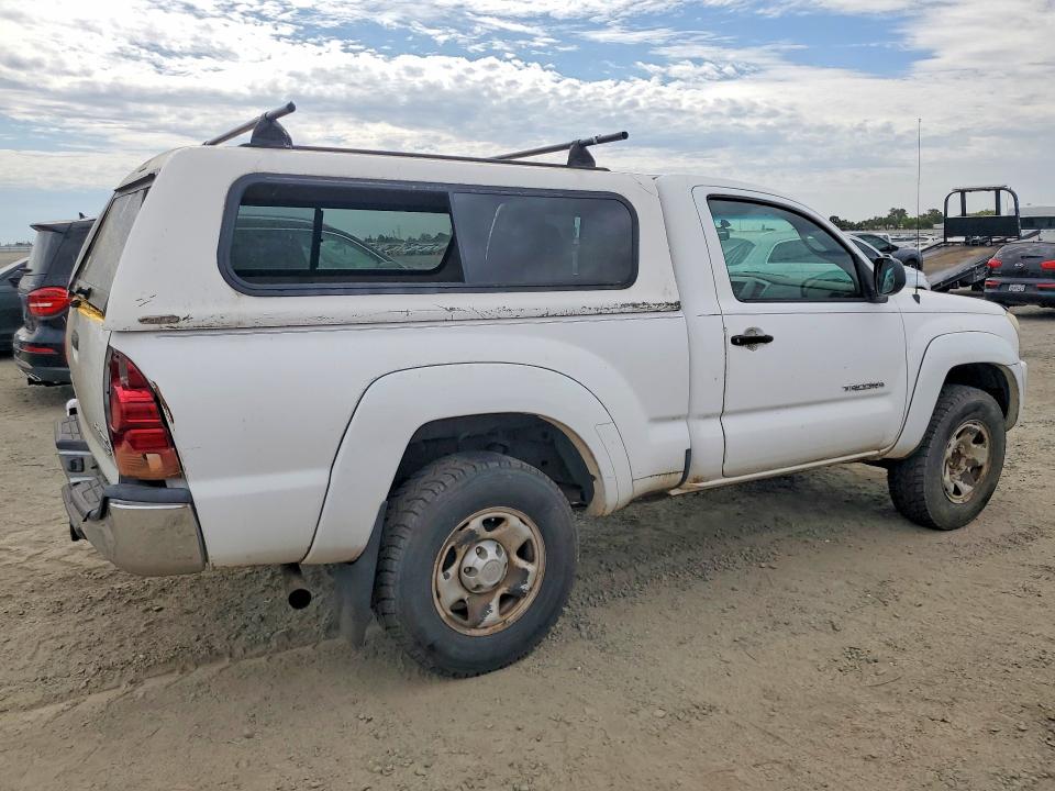 2006 Toyota Tacoma VIN 5TENX62N56Z301434 COPART salvage auction — REAR END, Ca - Dis/Dlr/Exp Only Clean Title, sold $2,150 on 2026-07-21 (photo 3)