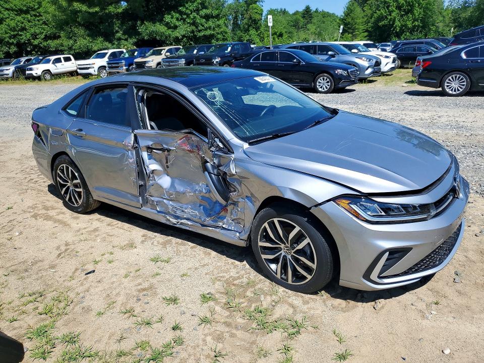 2025 Volkswagen Jetta VIN 3VW7X7BU9SM031702 COPART salvage auction — SIDE, MD - CERTIFICATE OF TITLE, sold $7,000 on 2026-07-21 (photo 4)