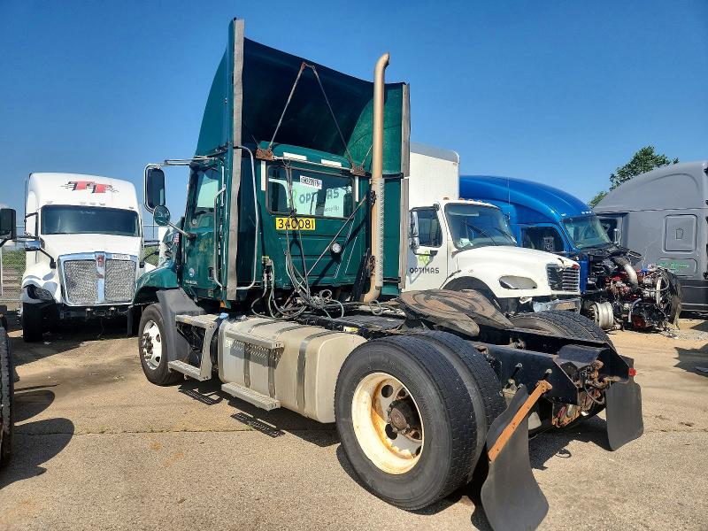2015 Mack All other VIN 1M1AW01X5FM007414 COPART salvage auction — NORMAL WEAR, OK - CERTIFICATE OF TITLE (P), sold $2,050 on 2026-07-30 (photo 3)