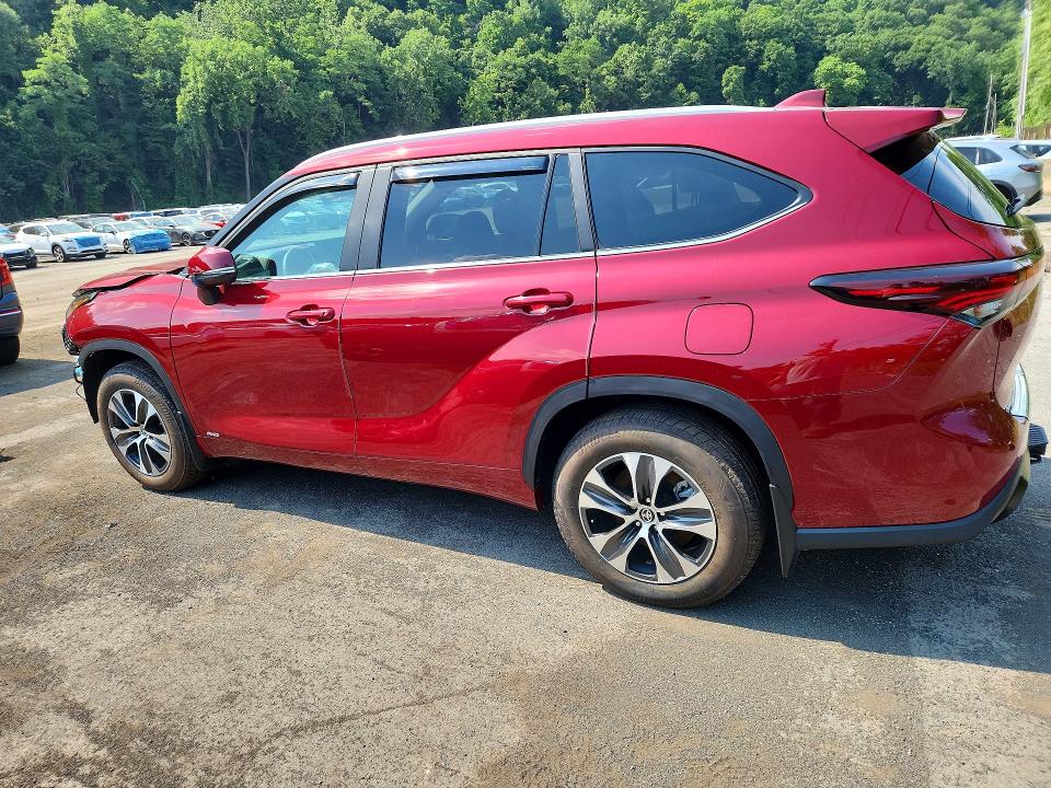 2025 Toyota Highlander VIN 5TDKBRCH0SS680619 COPART salvage auction — FRONT END, Nj - Cert Of Title-Salvage, sold $19,600 on 2026-07-30 (photo 2)
