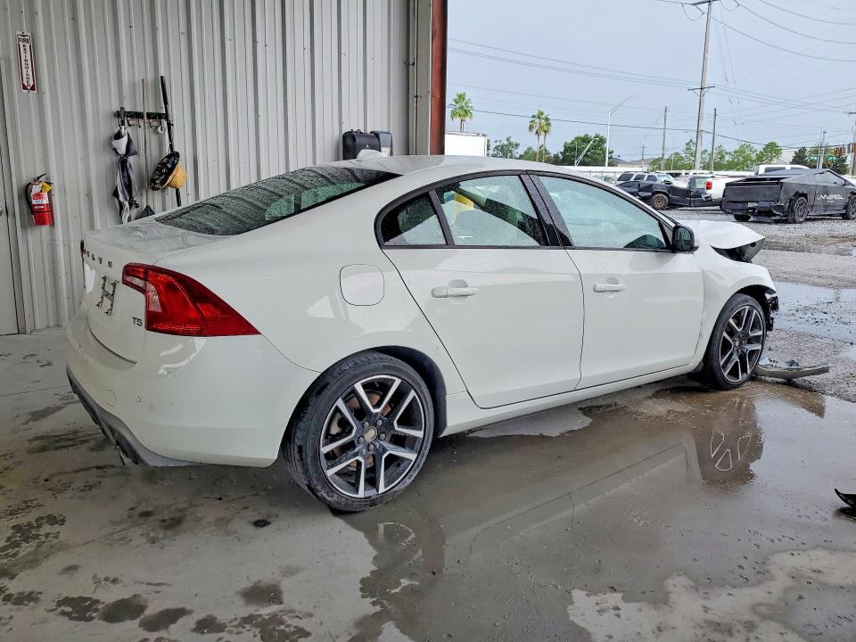 2018 Volvo S60 VIN YV126MFL6J2454401 COPART salvage auction — FRONT END, Salvage Title, sold $400 on 2026-08-18 (photo 3)