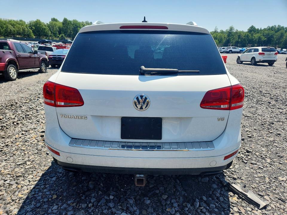 2012 Volkswagen Touareg VIN WVGEF9BP8CD010707 COPART salvage auction — MINOR DENT/SCRATCHES, Pa - Cert Of Title (P), sold $3,500 on 2026-07-28 (photo 6)