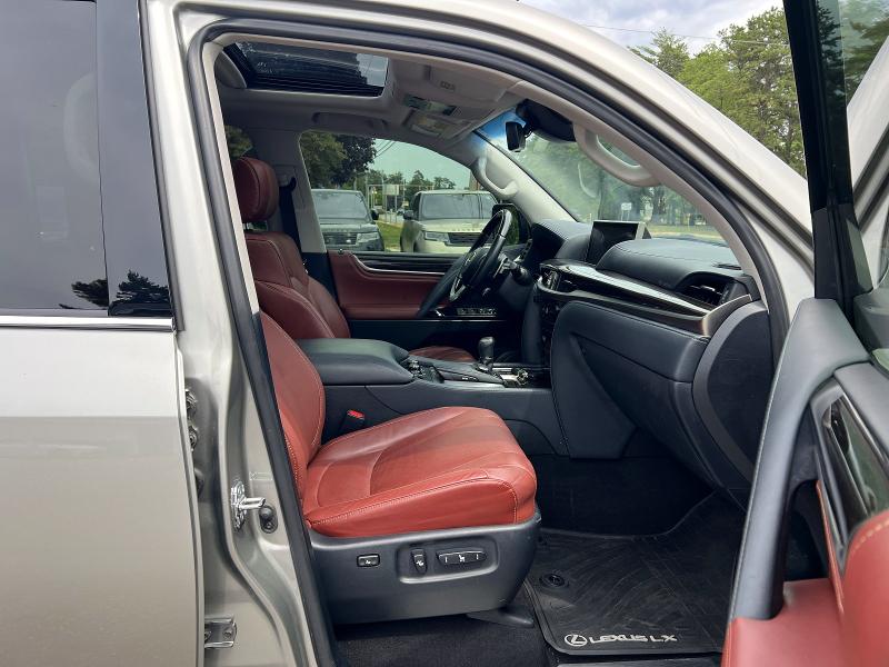 2021 Lexus Lx VIN JTJDY7AX6M4337282 COPART salvage auction — MINOR DENT/SCRATCHES, Mt - Certificate Of Title (P), sold $59,500 on 2026-07-24 (photo 5)