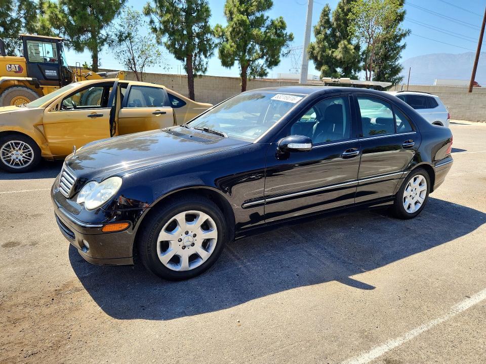 2006 Mercedes-benz C class VIN WDBRF56H26F736071 COPART salvage auction — NORMAL WEAR, CA - DIS/DLR/EXP ONLY CLEAN TITLE, sold $400 on 2026-08-04 (photo 1)