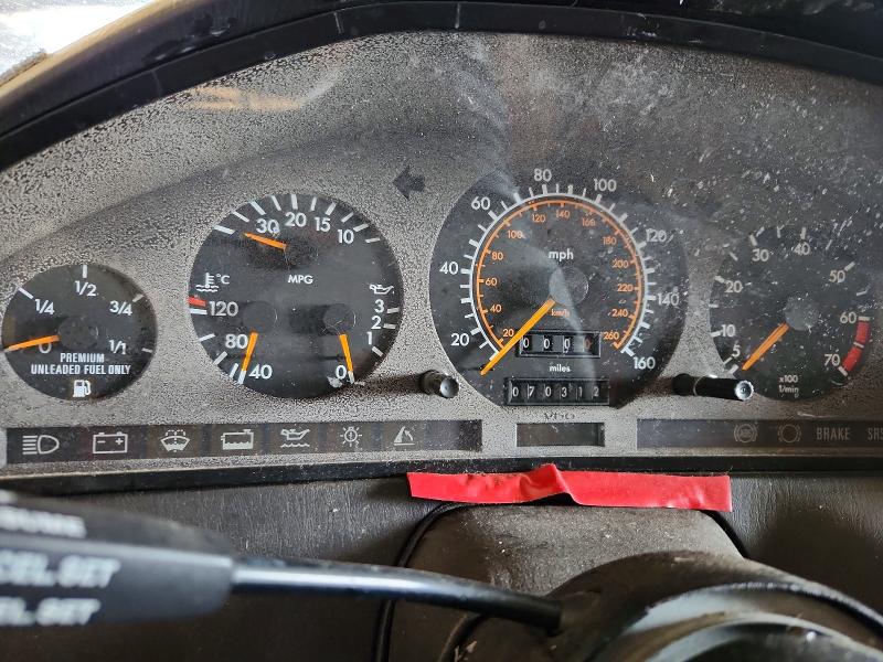 1992 Mercedes-benz Sl-klasse VIN WDBFA66E1NF054326 COPART salvage auction — MINOR DENT/SCRATCHES, Ca - Dis/Dlr/Exp Only Clean Title, sold $1,150 on 2026-07-09 (photo 9)