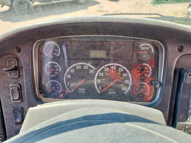 2011 Freightliner All models VIN 4UZABRDT8BCAX9070 COPART salvage auction — MINOR DENT/SCRATCHES, CT, sold $100 on 2026-08-31 (photo 8)