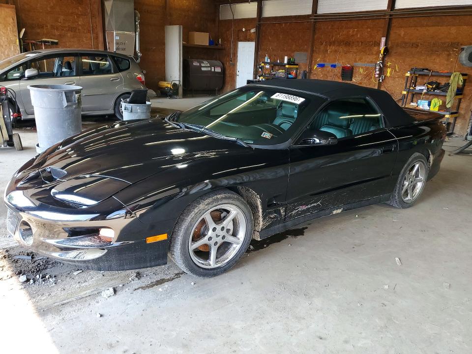 2002 Pontiac Firebird VIN 2G2FV32G722130371 — COPART salvage auction photo