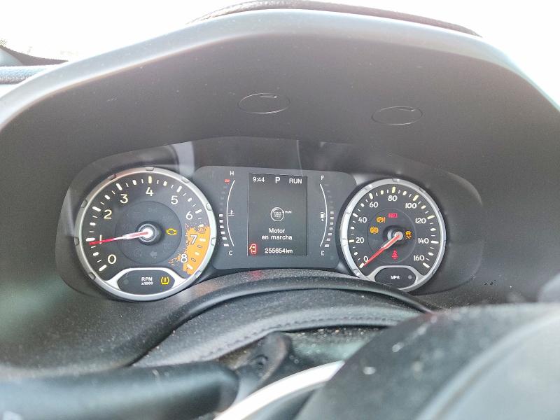 2018 Jeep Renegade VIN ZACCJAAB9JPG79956 COPART salvage auction — SIDE, Fl - Cert Of Title Slvg Rebuildable, sold $1,100 on 2026-07-13 (photo 9)
