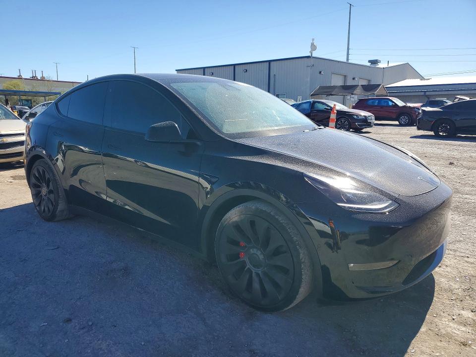 2021 Tesla Model y VIN 5YJYGDEF6MF251339 COPART salvage auction — REAR END, Nv - Salvage Title, sold $525 on 2026-07-21 (photo 4)