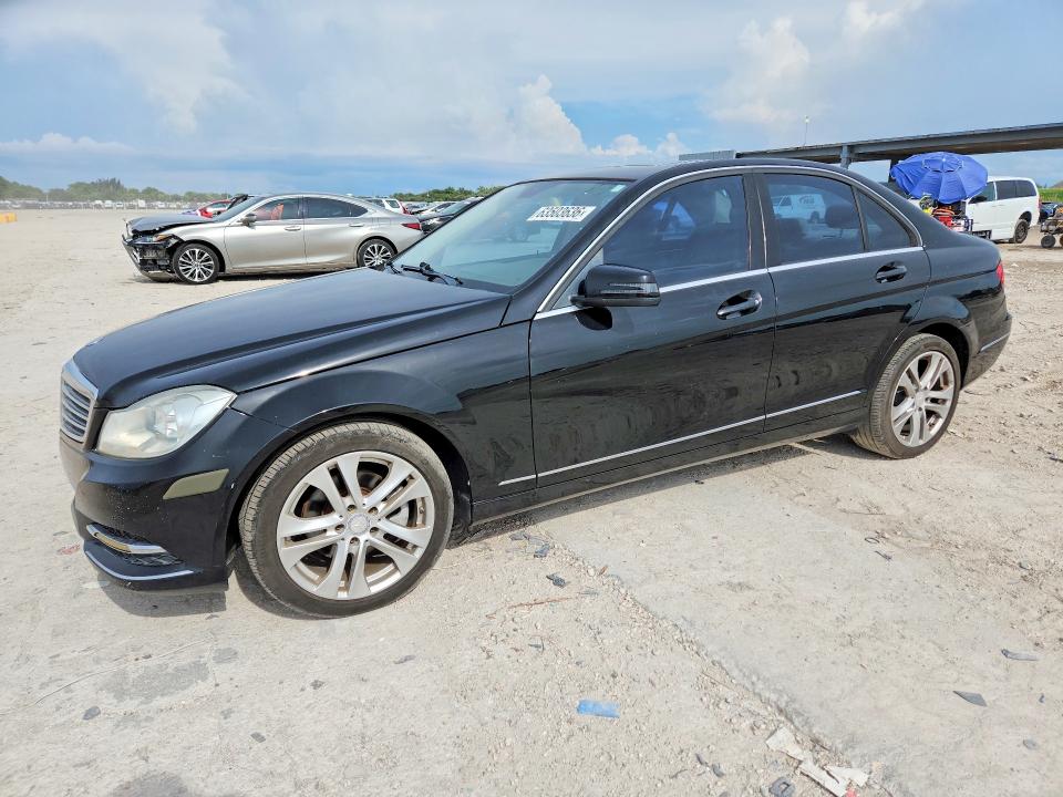 2013 Mercedes-benz C-klasse VIN WDDGF4HB3DR270535 COPART salvage auction — MINOR DENT/SCRATCHES, FL - CERTIFICATE OF TITLE, sold $425 on 2026-08-04 (photo 1)