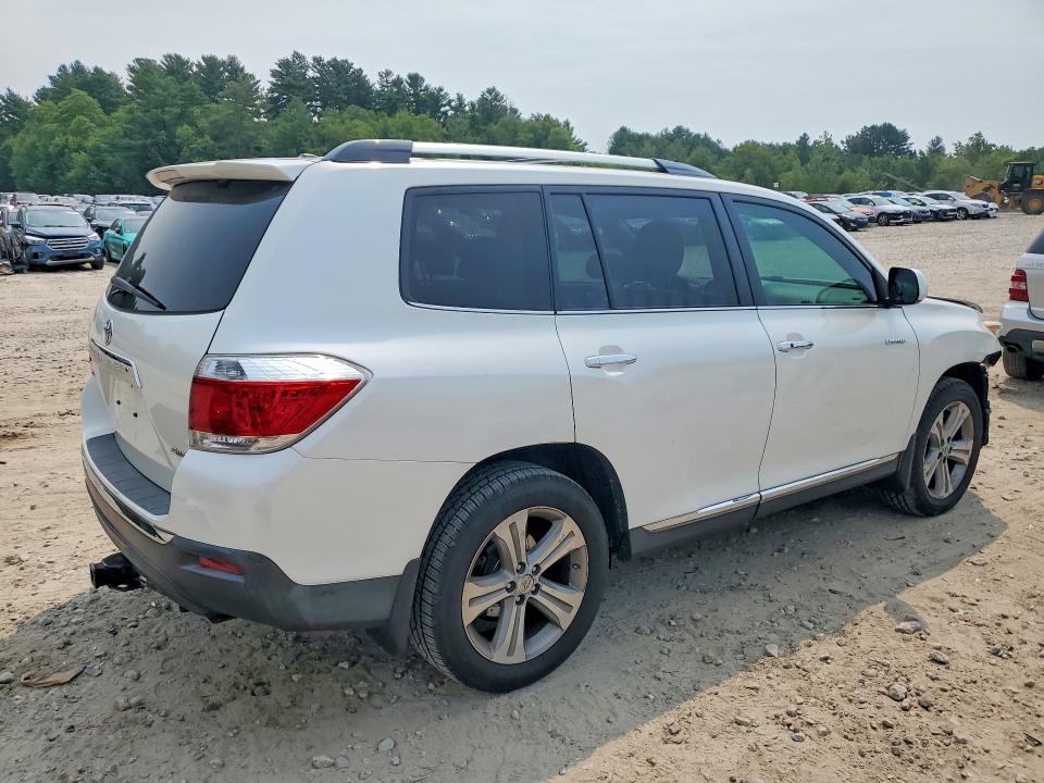 2012 Toyota Highlander VIN 5TDDK3EH9CS120859 COPART salvage auction — FRONT END, MA - CERT OF TITLE-RECONSTRCTD COLL, sold $3,650 on 2026-07-27 (photo 3)