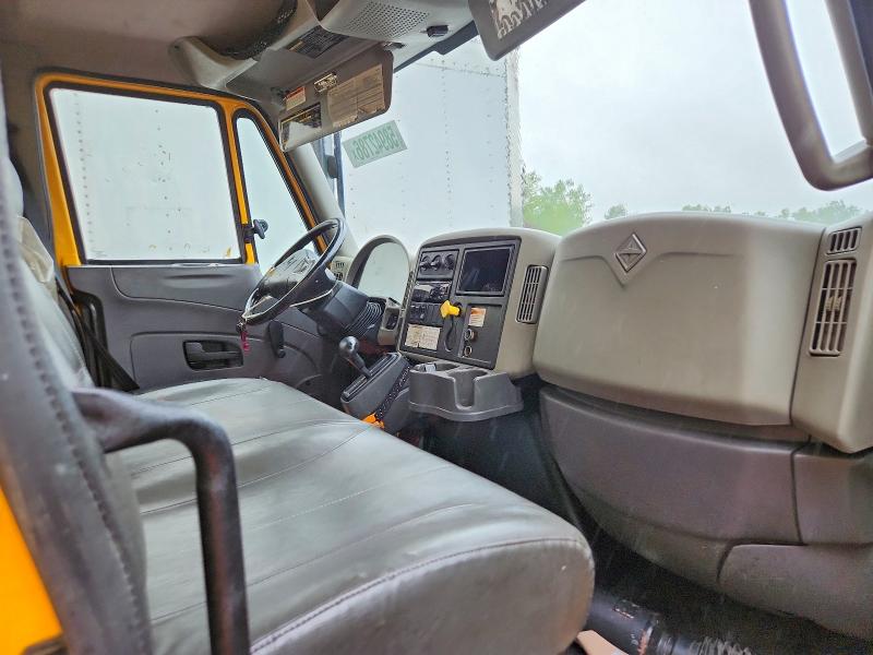 2018 International 4000 series VIN 1HTMMMML8JH713431 COPART salvage auction — MECHANICAL, TX - CERTIFICATE OF TITLE, sold $1,600 on 2026-07-10 (photo 8)