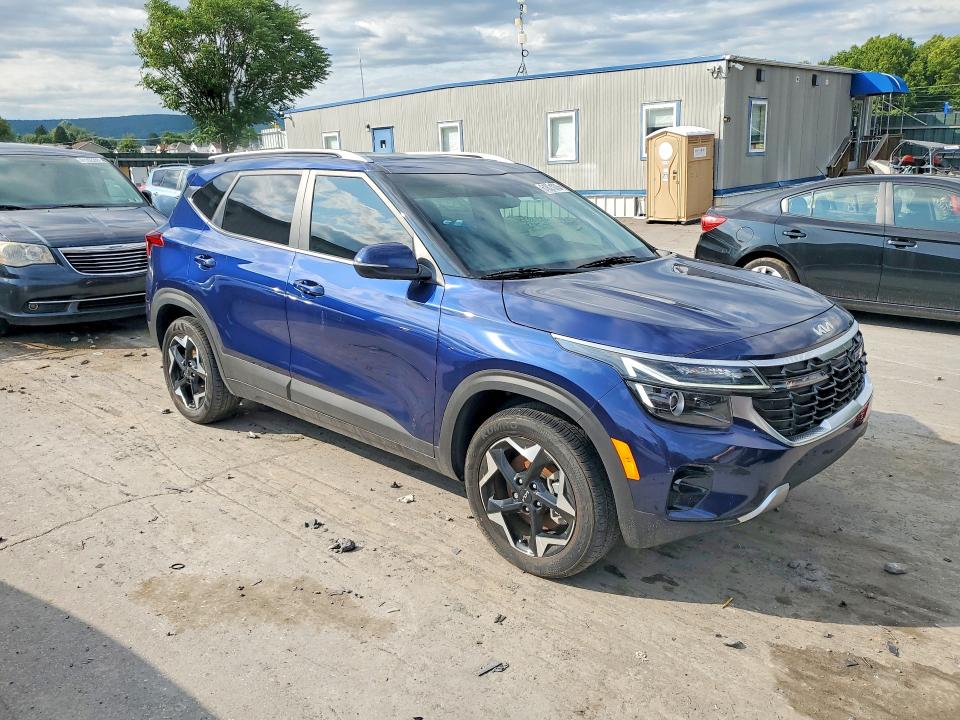 2024 Kia Seltos VIN KNDERCAA0R7557175 COPART salvage auction — MINOR DENT/SCRATCHES, Fl - Certificate Of Title, sold $18,900 on 2026-08-12 (photo 4)