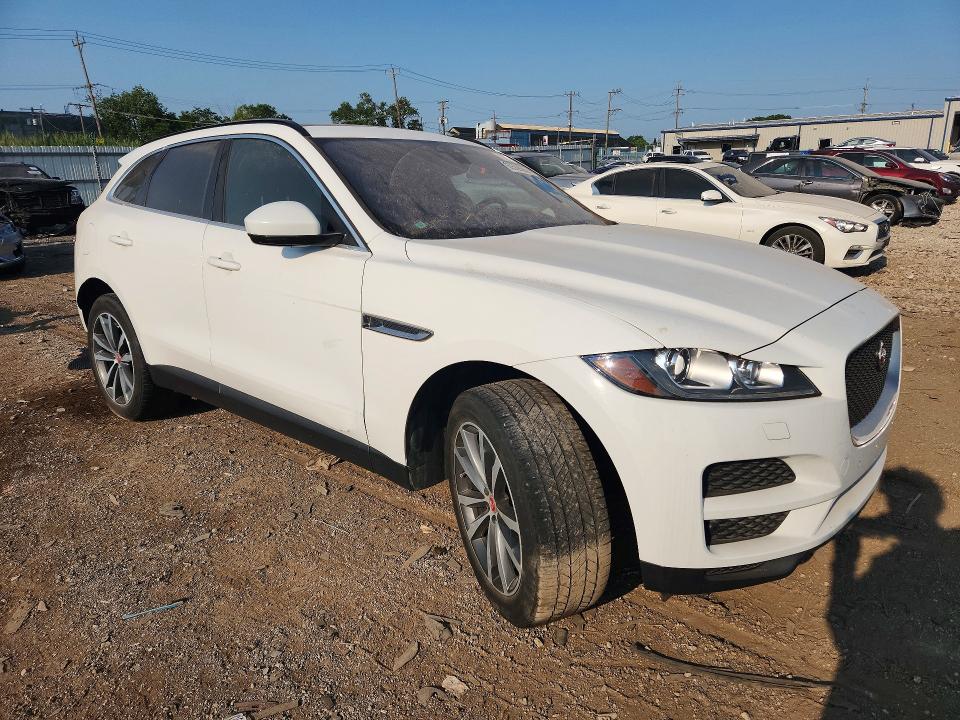 2018 Jaguar F-pace VIN SADCK2FN8JA260815 COPART salvage auction — MINOR DENT/SCRATCHES, MI - CERTIFICATE OF TITLE (P), sold $5,000 on 2026-07-29 (photo 4)