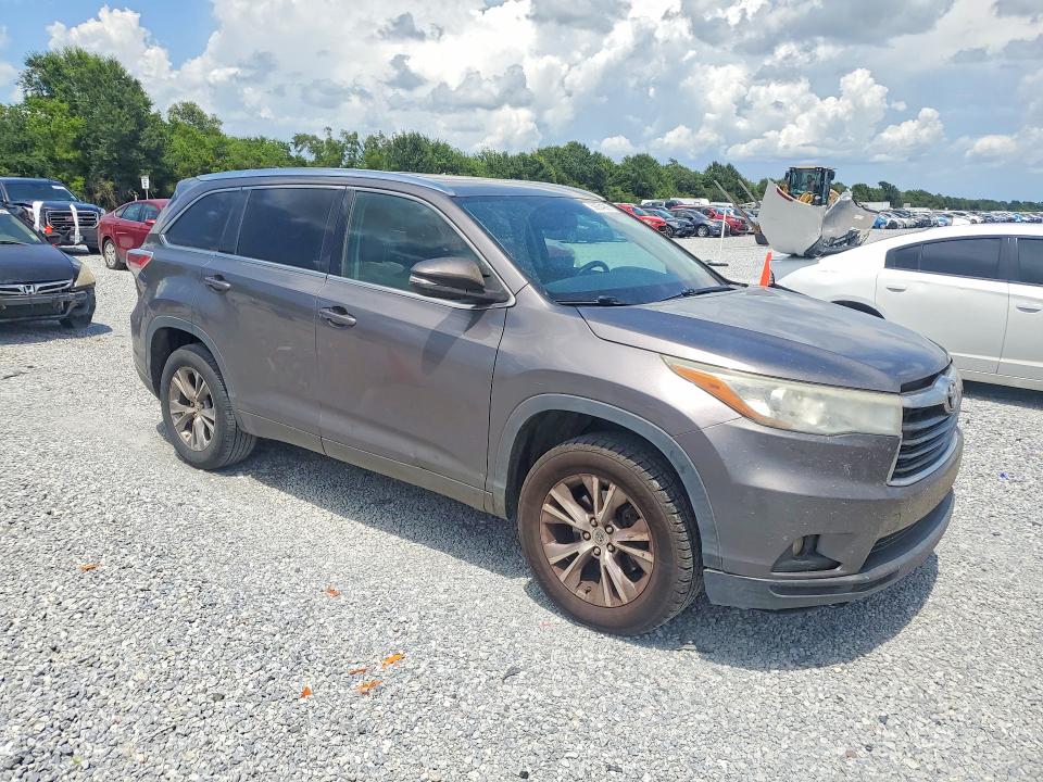 2015 Toyota Highlander VIN 5TDKKRFH3FS092697 COPART salvage auction — REAR END, La - Cert Of Title-Salvage, sold $7,100 on 2026-07-27 (photo 4)