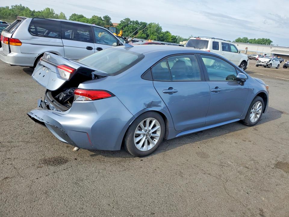 2022 Toyota Corolla VIN 5YFVPMAE5NP374801 COPART salvage auction — SIDE, CT - CERT OF TITLE-SALVAGE, sold $475 on 2026-07-24 (photo 3)