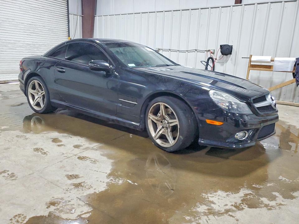 2009 Mercedes-benz Sl-klasse VIN WDBSK71F19F152781 COPART salvage auction — INTERIOR BURN, Co - Public - Salvage Title, sold $7,800 on 2026-08-12 (photo 4)