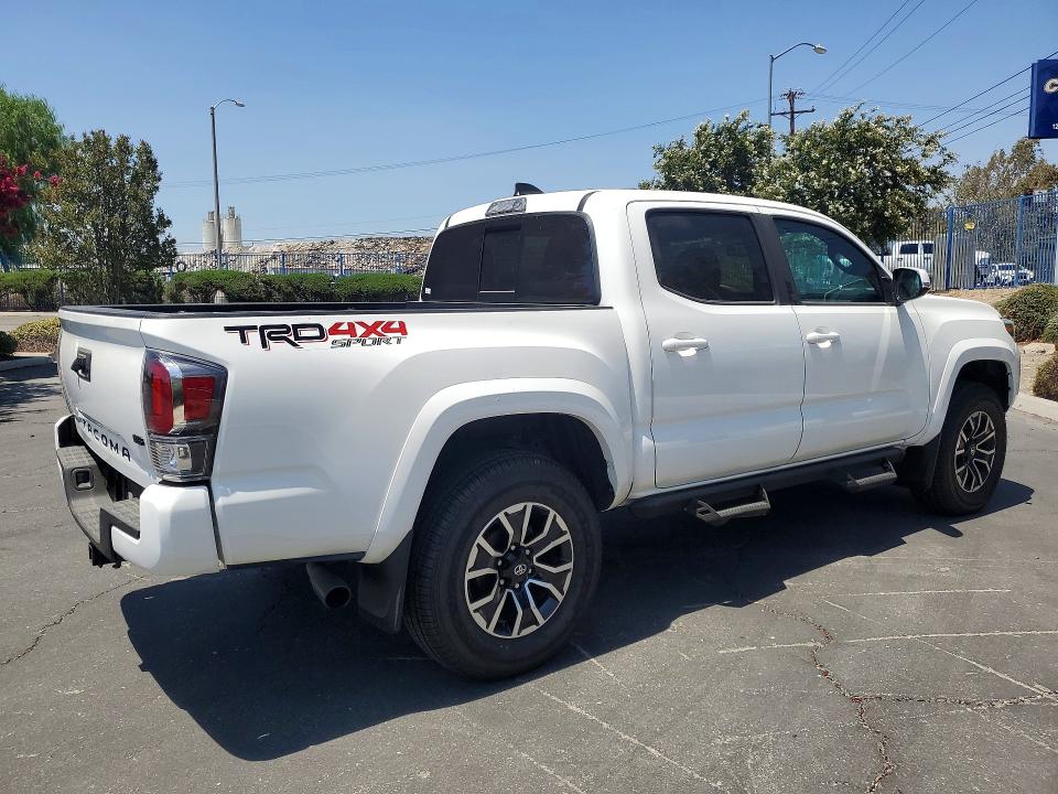 2023 Toyota Tacoma VIN 3TMCZ5ANXPM640220 COPART salvage auction — MINOR DENT/SCRATCHES, CA - DIS/DLR/EXP ONLY CLEAN TITLE (P), sold $27,500 on 2026-07-30 (photo 3)