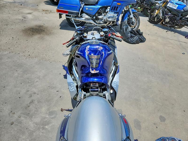 2005 Suzuki Gsx1300 VIN JS1GW71A352101858 COPART salvage auction — FRONT END, Fl - Cert Of Title Slvg Rebuildable, sold $1,800 on 2026-07-16 (photo 6)