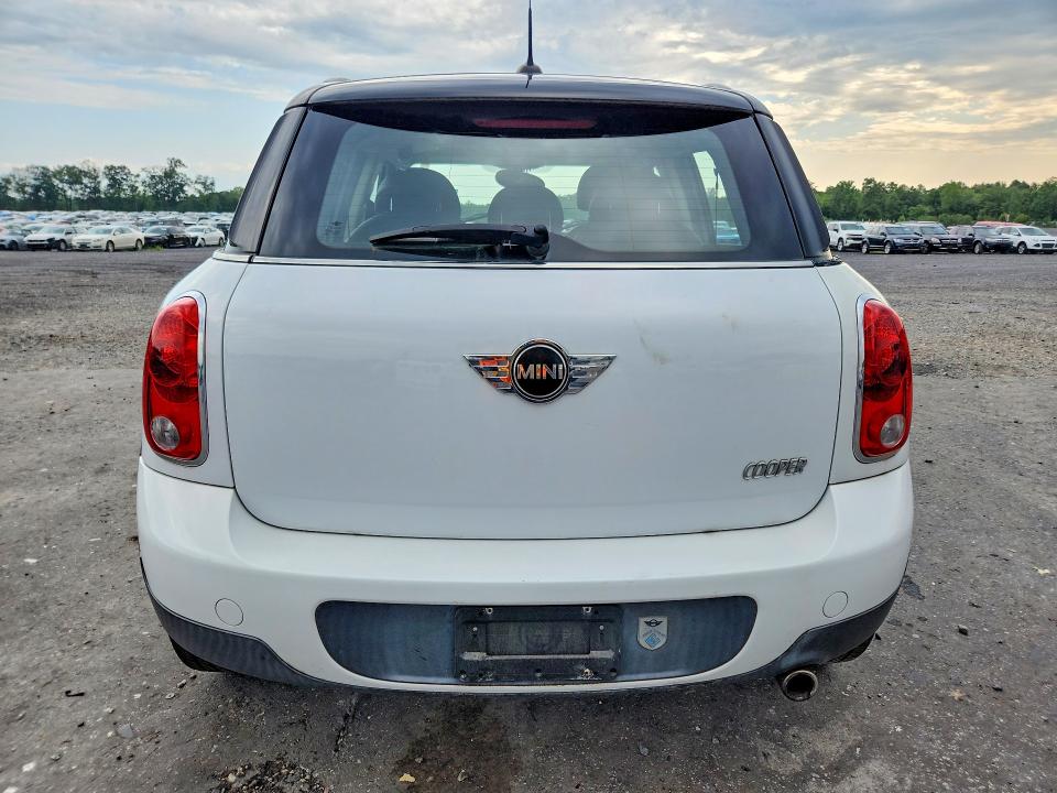 2012 Mini Cooper VIN WMWZB3C52CWM05169 COPART salvage auction — WATER/FLOOD, Va - Cert Of Title-Salvage Water, sold $300 on 2026-08-19 (photo 6)
