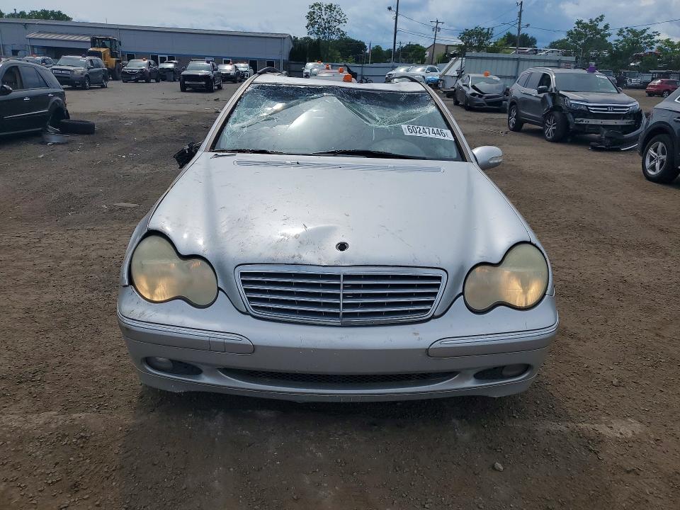 2002 Mercedes-benz C class VIN WDBRH64JX2F139718 COPART salvage auction — ROOF, CT - CERT OF TITLE-SALVAGE, sold $450 on 2026-07-28 (photo 5)