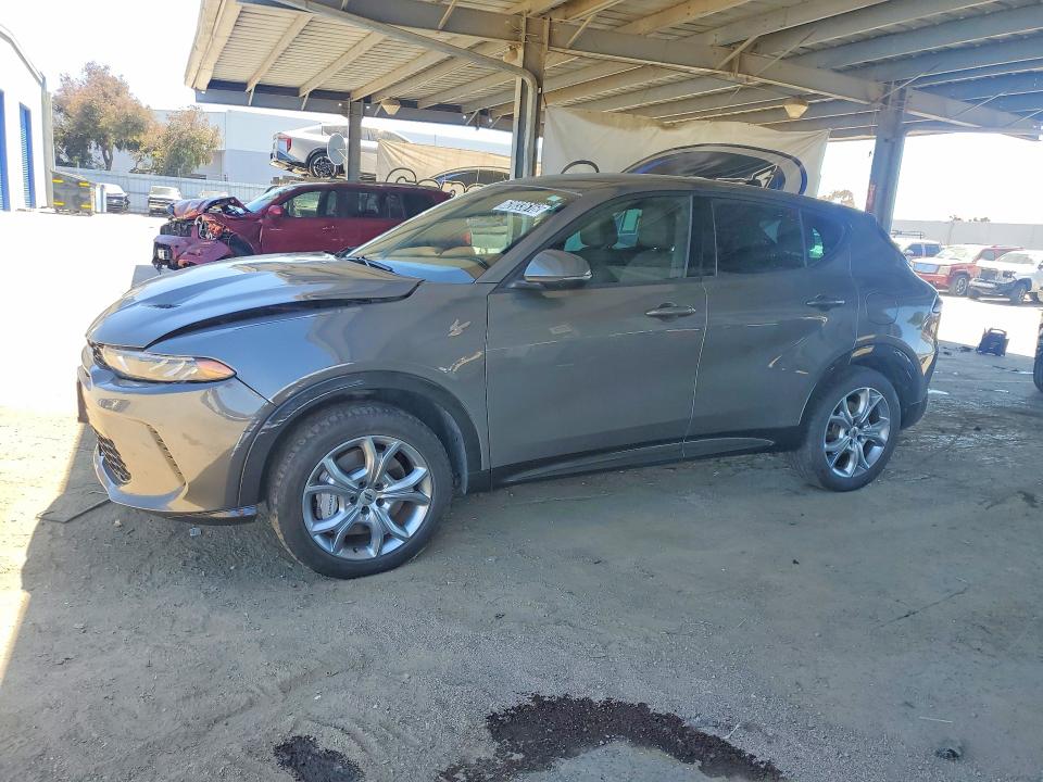 2024 Dodge Hornet VIN ZACPDFCWXR3A32877 COPART salvage auction — FRONT END, CA - NON-REPAIRABLE VEHICLE CERT, sold $6,600 on 2026-08-17 (photo 1)