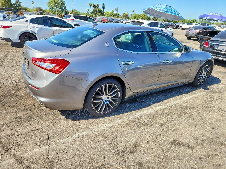 2018 Maserati Ghibli VIN ZAM57YTA8J1286322 COPART salvage auction — MINOR DENT/SCRATCHES, Ca - Dis/Dlr/Exp Only Clean Title, sold $1,350 on 2026-07-28 (photo 3)