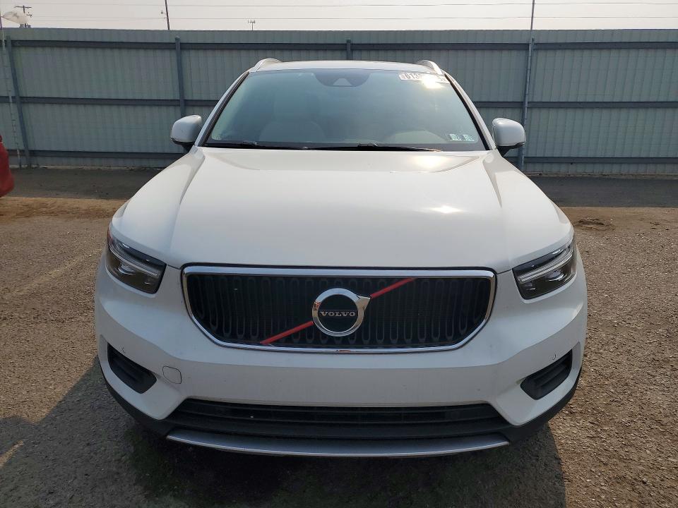 2019 Volvo Xc40 VIN YV4162UK5K2127597 COPART salvage auction — WATER/FLOOD, Pa - Cert Of Salvage-W=Flood Veh, sold $5,900 on 2026-07-31 (photo 5)