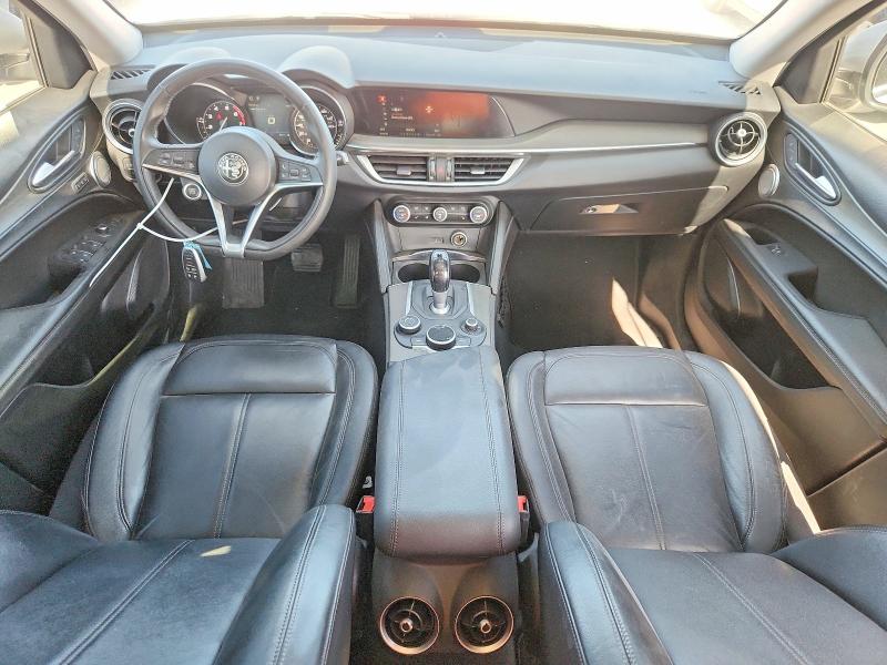 2018 Alfa romeo Stelvio VIN ZASFAKBN0J7B81970 COPART salvage auction — REAR END, Salvage Title, sold $4,150 on 2026-09-25 (photo 8)