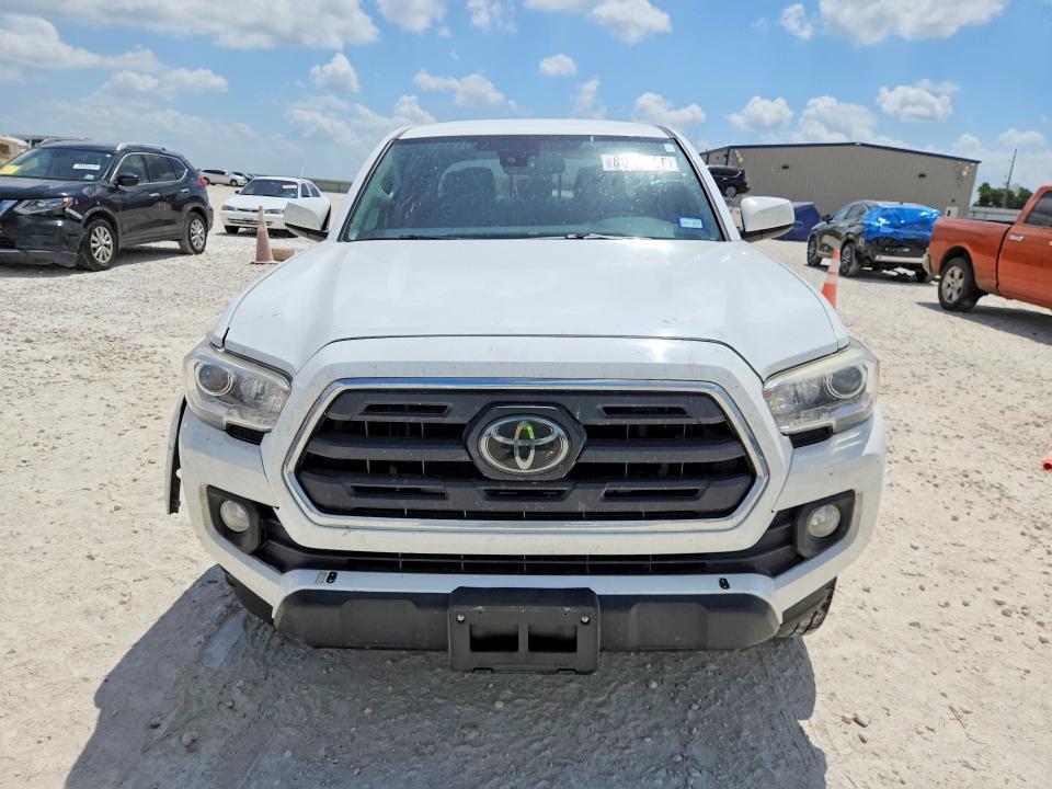 2018 Toyota Tacoma VIN 3TMAZ5CN6JM072513 COPART salvage auction — UNDERCARRIAGE, Tx - Salvage Vehicle Title, sold $1,150 on 2026-08-27 (photo 5)