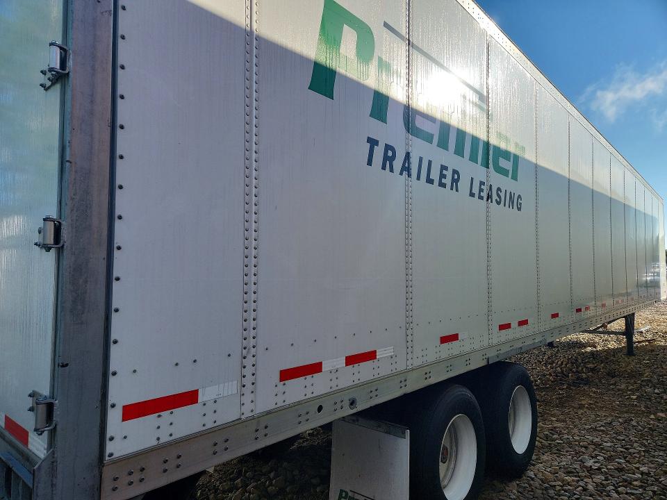 2027 Wabash Trailers VIN 1JJV532D4VL715594 COPART salvage auction — SIDE, PA - CERTIFICATE OF SALVAGE (P), sold $5,300 on 2026-10-08 (photo 3)