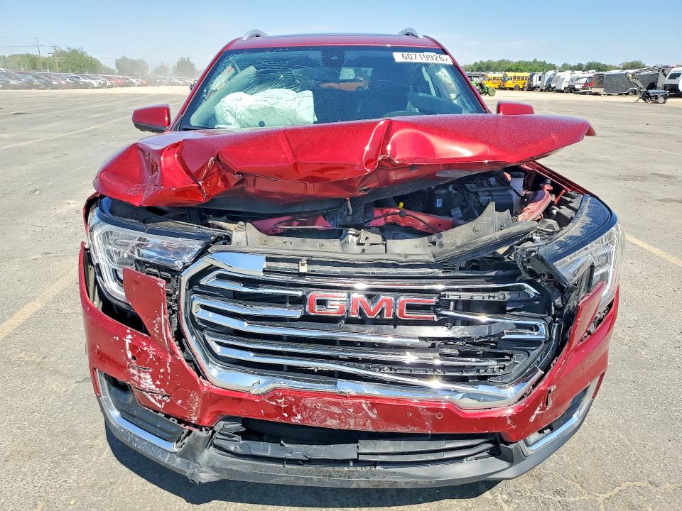 2024 Gmc Terrain VIN 3GKALVEG2RL385449 COPART salvage auction — REAR END, Salvage Title, sold $5,500 on 2026-08-27 (photo 5)