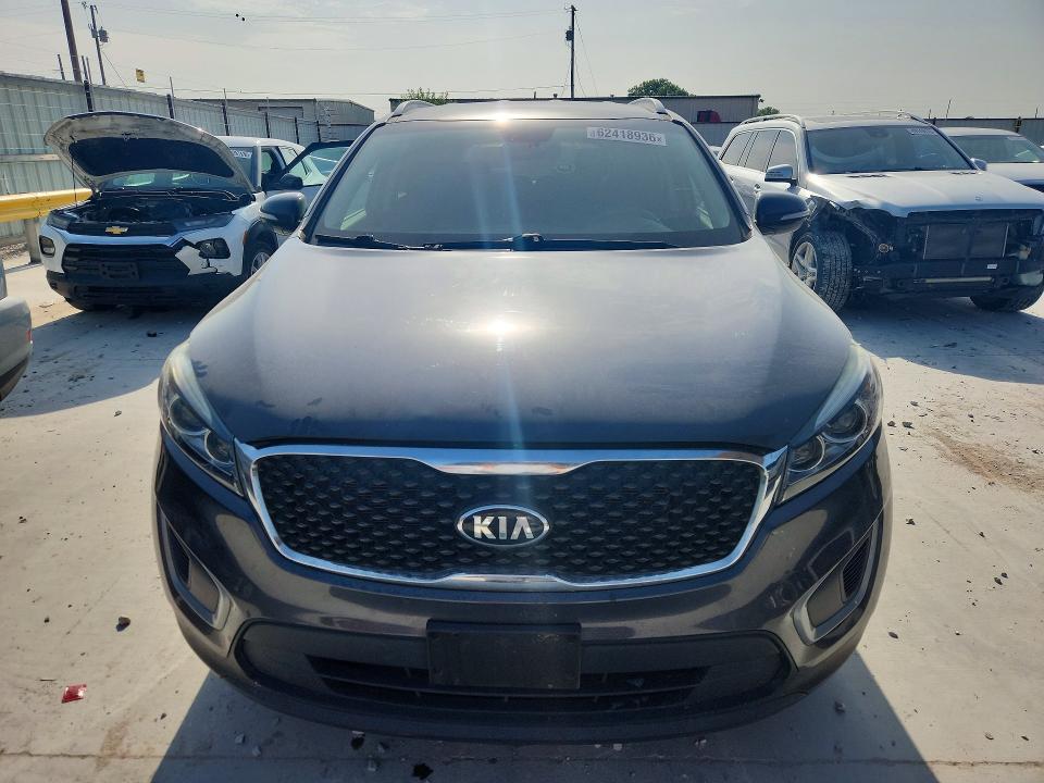2017 Kia Sorento VIN 5XYPGDA52HG275645 COPART salvage auction — MECHANICAL, TX - CERTIFICATE OF TITLE, sold $1,350 on 2026-07-31 (photo 5)