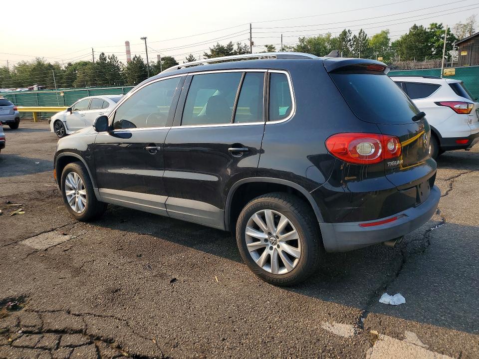 2010 Volkswagen Tiguan VIN WVGBV7AXXAW510655 COPART salvage auction — MINOR DENT/SCRATCHES, CO - CERTIFICATE OF TITLE, sold $825 on 2026-07-09 (photo 2)