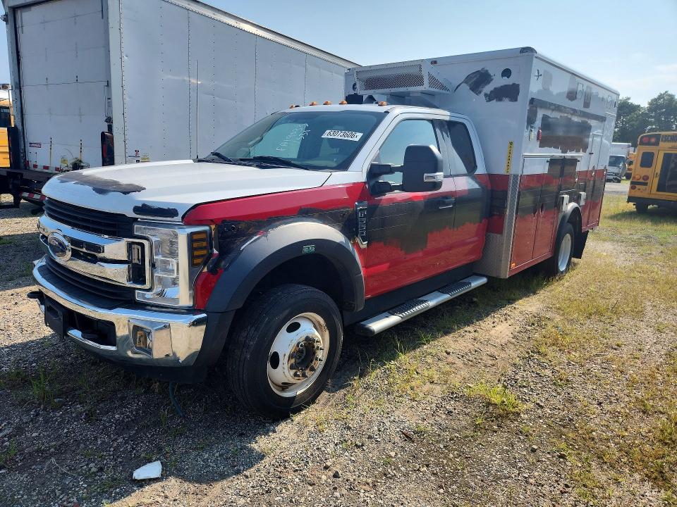 2019 Ford F550 VIN 1FD0X5HT3KEE93083 — COPART salvage auction photo