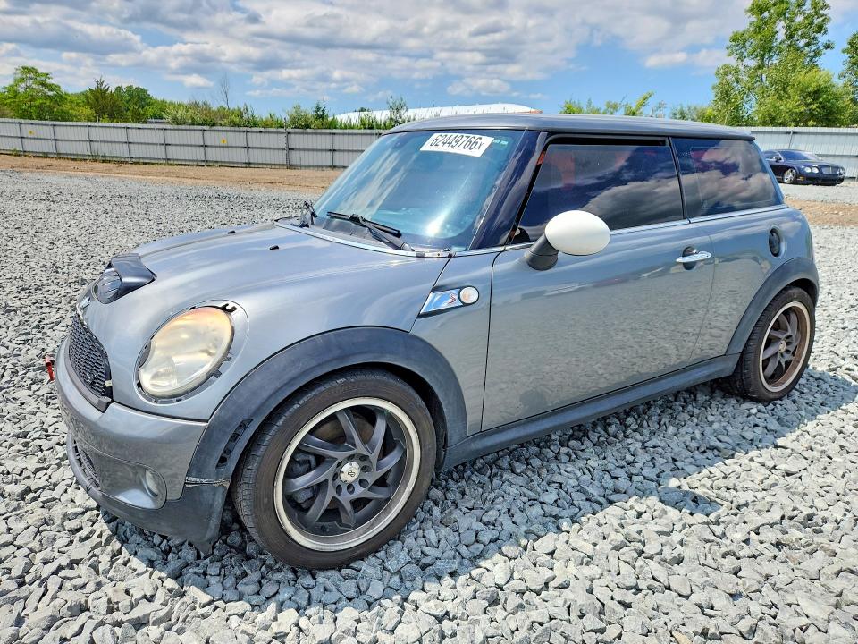 2007 Mini Cooper VIN WMWMF73557TT82161 COPART salvage auction — FRONT END, Oh - Cert Of Title-Salvage, sold $500 on 2026-08-06 (photo 1)