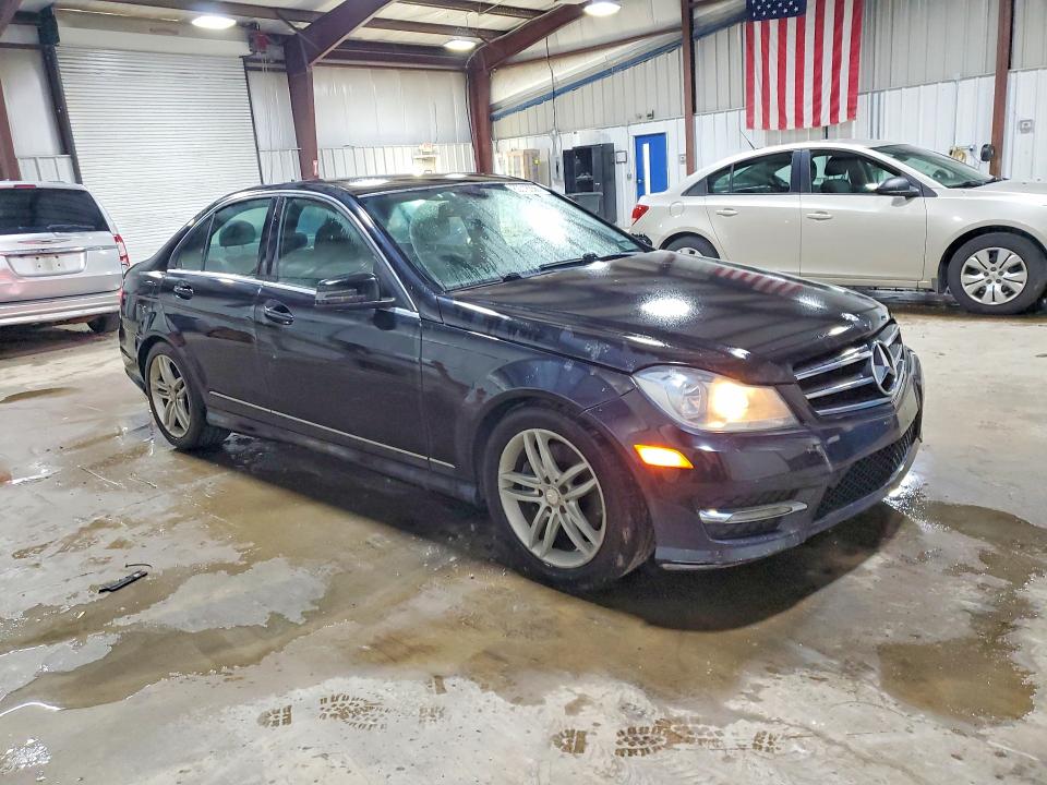 2014 Mercedes-benz VIN WDDGF8AB1EA948118 COPART salvage auction — SIDE, Pa - Certificate Of Salvage, sold $625 on 2026-07-29 (photo 4)