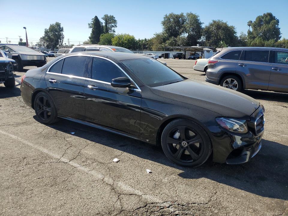2020 Mercedes-benz E-klasse VIN WDDZF8DB0LA754701 COPART salvage auction — VANDALISM, Ca - Certificate Of Title, sold $7,900 on 2026-08-07 (photo 4)